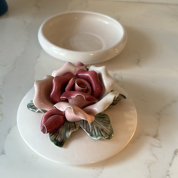 Vintage Capodimonte Style Tricket Dish with Lid 50’s - Picture 7 of 7